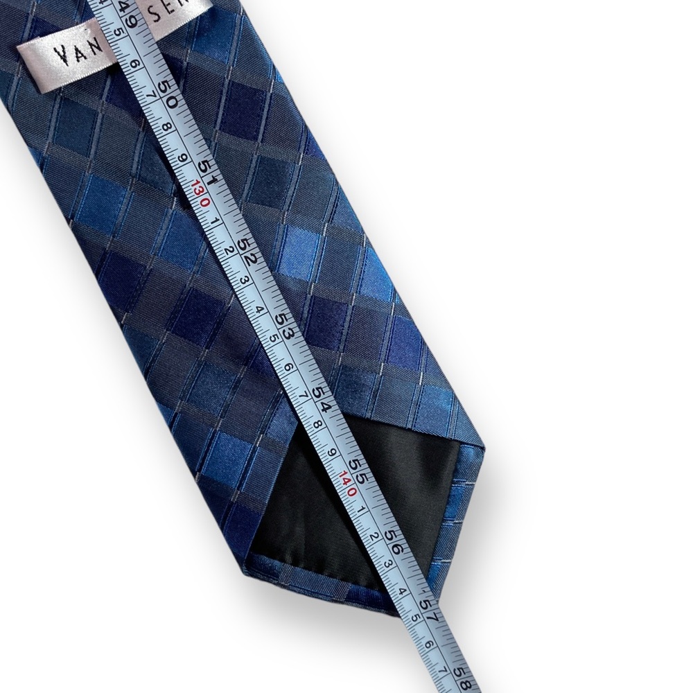 Van Heusen Men's Tie Necktie 100% Silk Navy Blue Shades Geometric Squares 3.3x57 - Picture 8 of 9